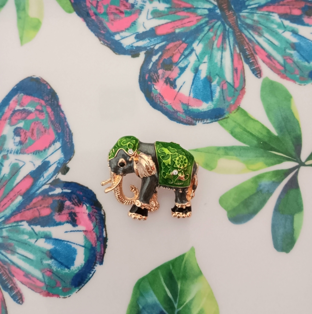 Elephant Brooch Pin - Picture 2 of 7